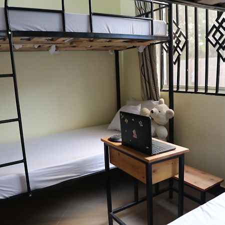 Pearl Lulu Modern Bnb Homestay Dar es Salaam Rum bild
