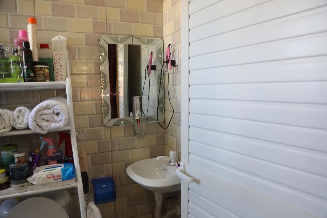 Pearl Lulu Modern Bnb Homestay Dar es Salaam Exteriör bild