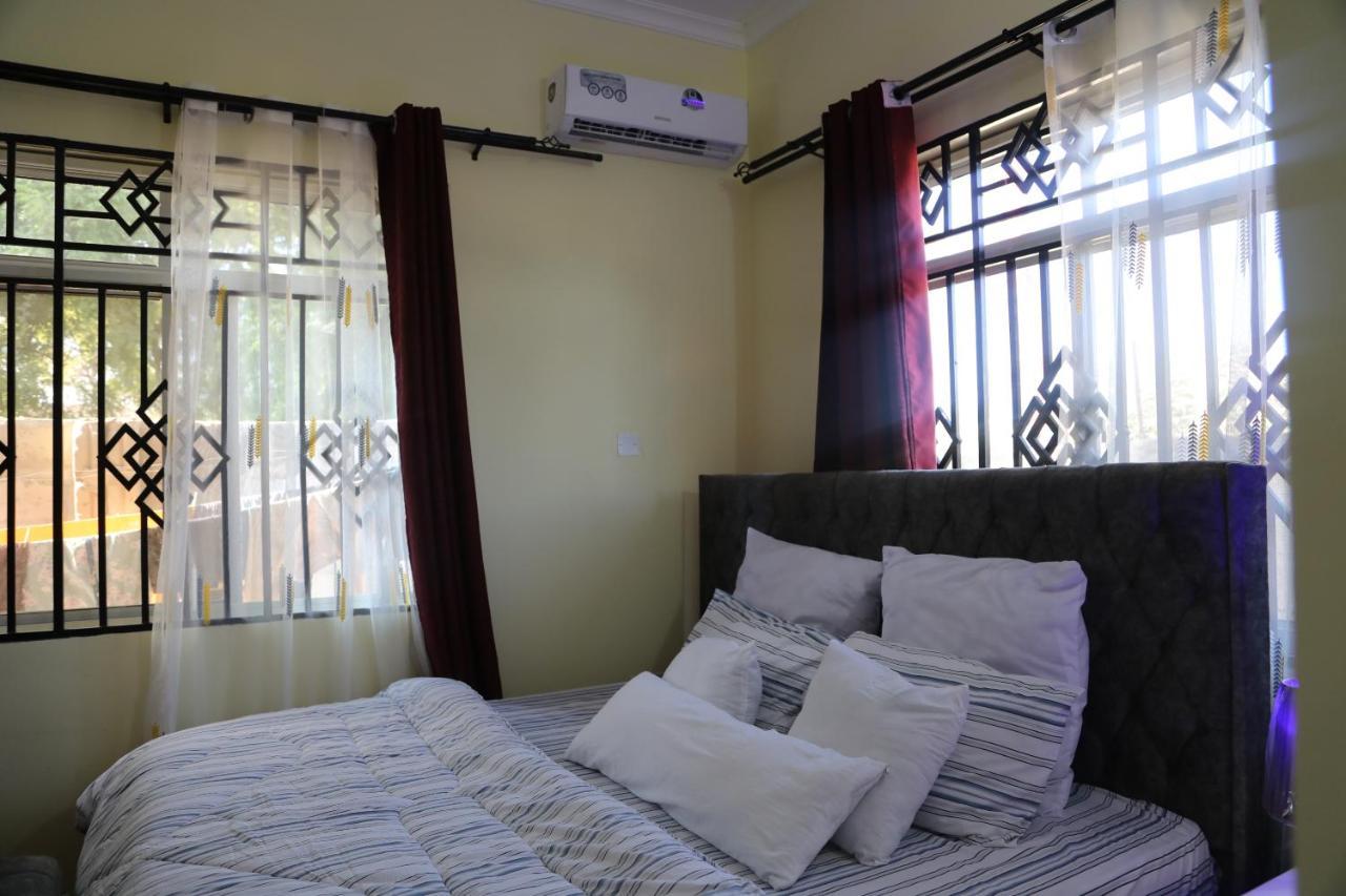 Pearl Lulu Modern Bnb Homestay Dar es Salaam Exteriör bild