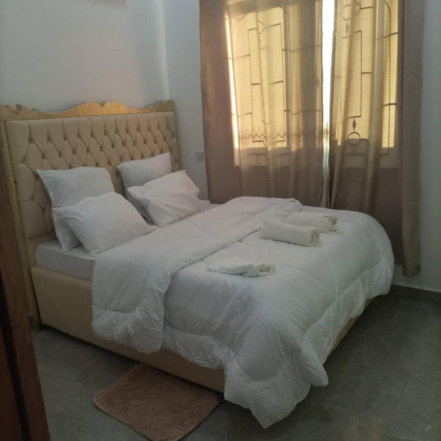 Pearl Lulu Modern Bnb Homestay Dar es Salaam Exteriör bild